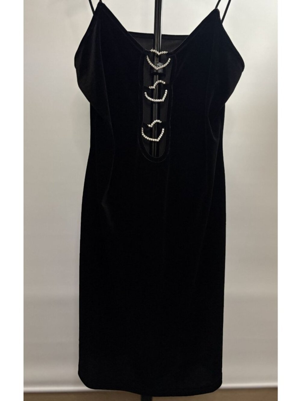 SHEIN Black Velvet Mini Sexy Rhinestone Heart Cutouts Spaghetti Straps Dress - Picture 6 of 16